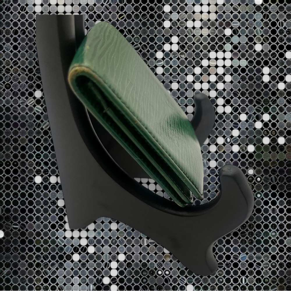 LOUIS VUITTON LV โMalletierโ Vintage Paris Green ๐ EPI Vintage Card Holder EUC ๐ - Picture 7 of 12